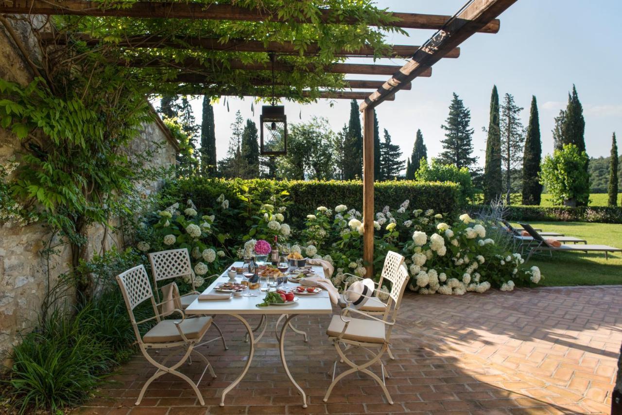 Готель Borgo San Felice Кастельнуово-Берарденґа Екстер'єр фото