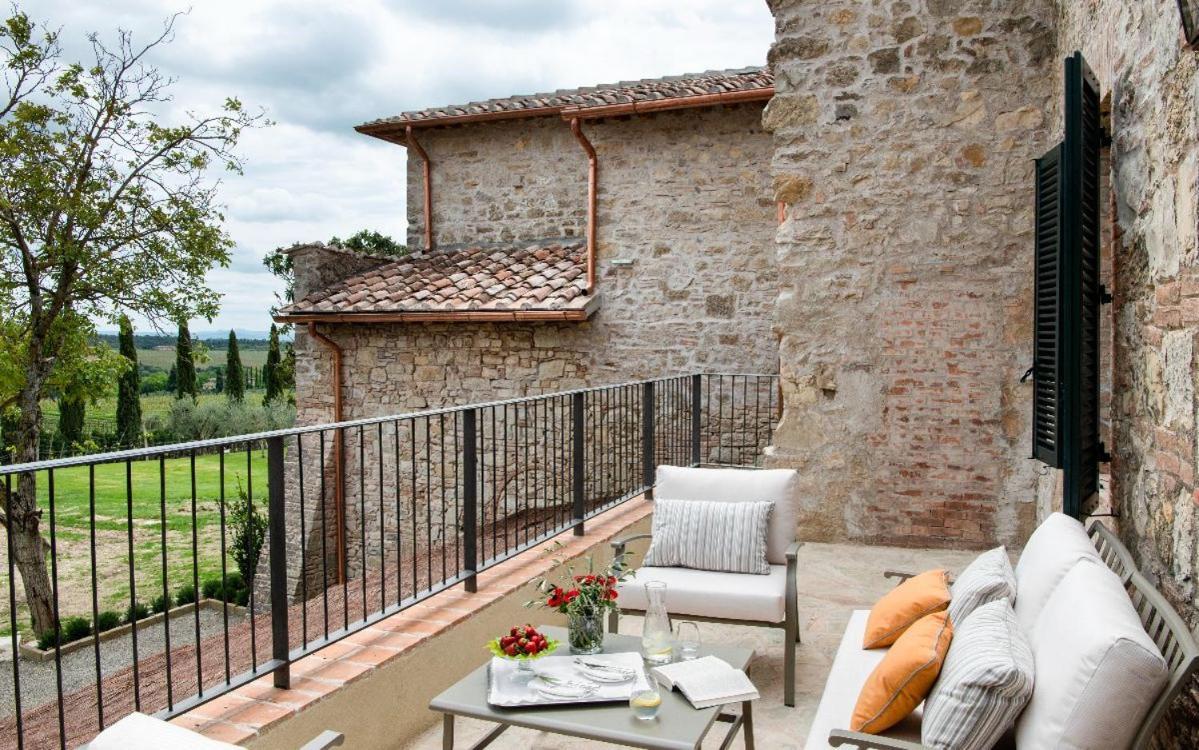 Готель Borgo San Felice Кастельнуово-Берарденґа Екстер'єр фото