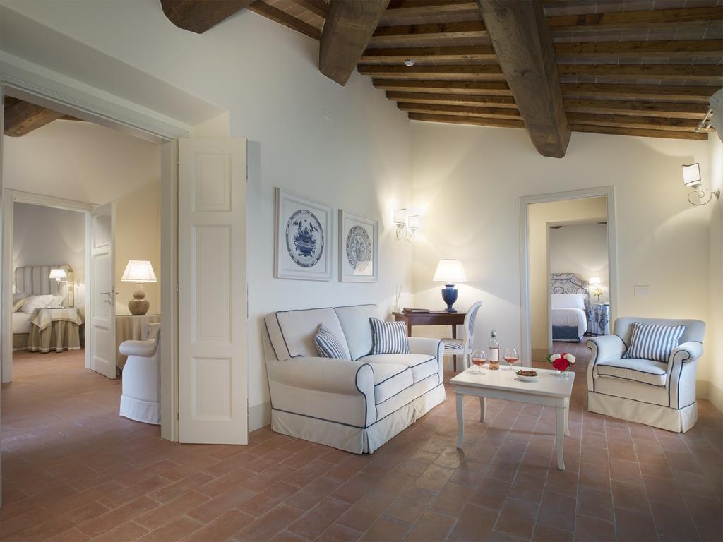 Готель Borgo San Felice Кастельнуово-Берарденґа Екстер'єр фото
