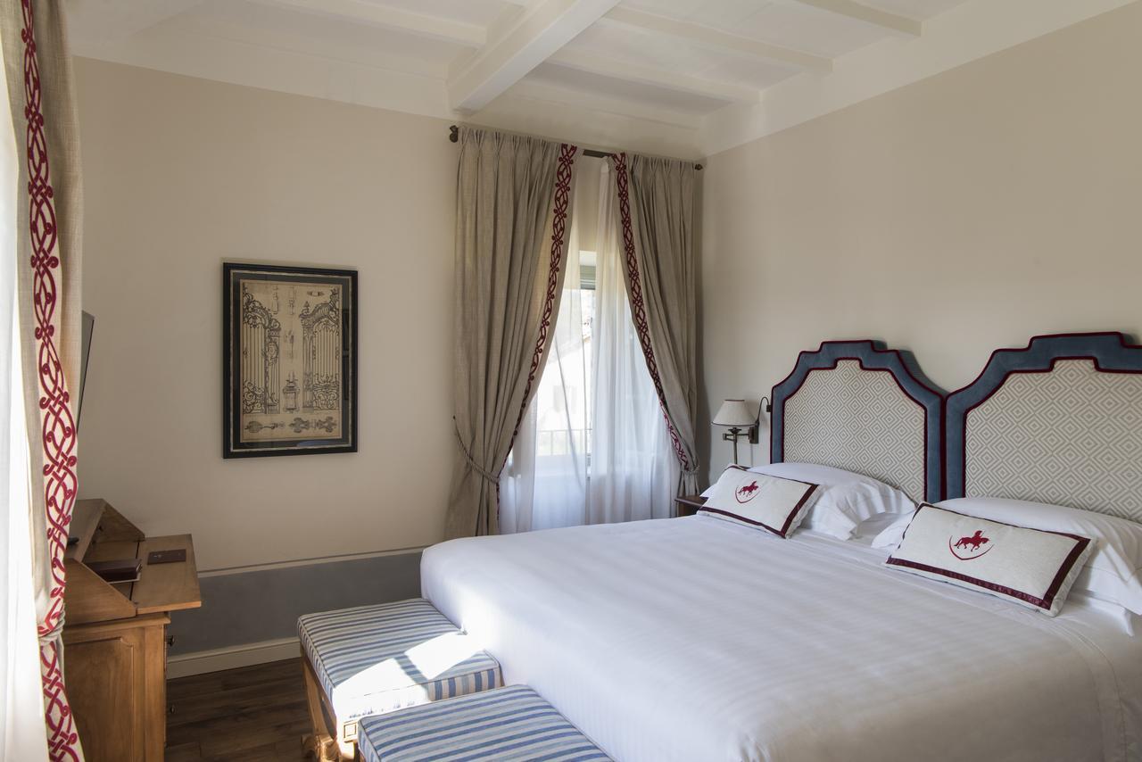 Готель Borgo San Felice Кастельнуово-Берарденґа Екстер'єр фото